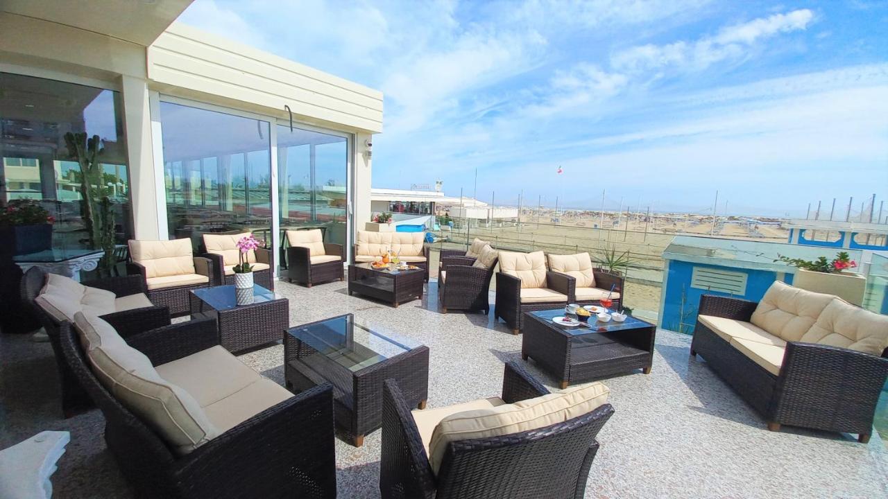 Hotel Caesar Paladium Rimini Buitenkant foto
