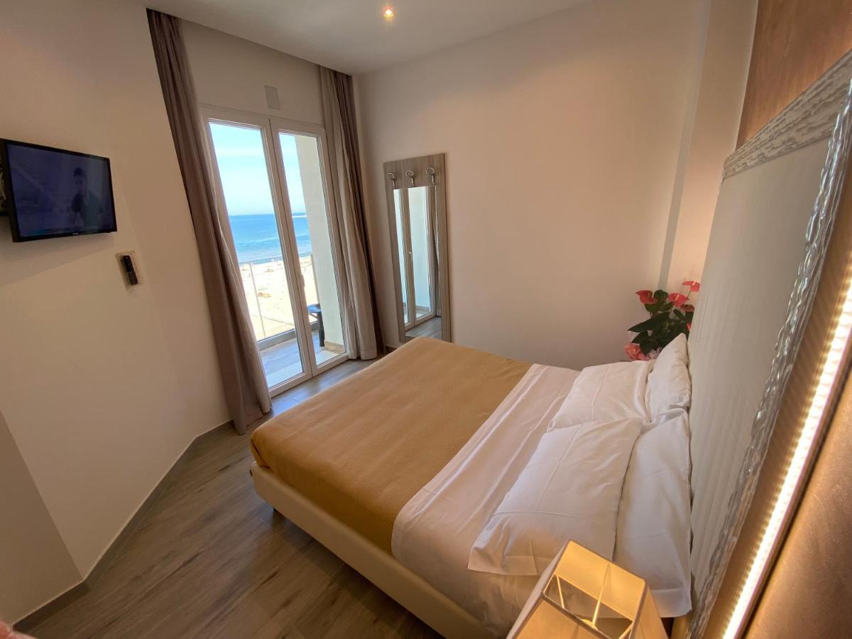 Hotel Caesar Paladium Rimini Buitenkant foto