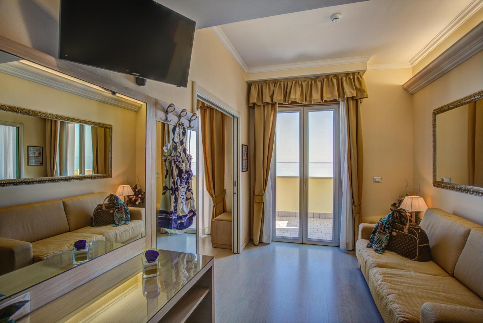 Hotel Caesar Paladium Rimini Kamer foto