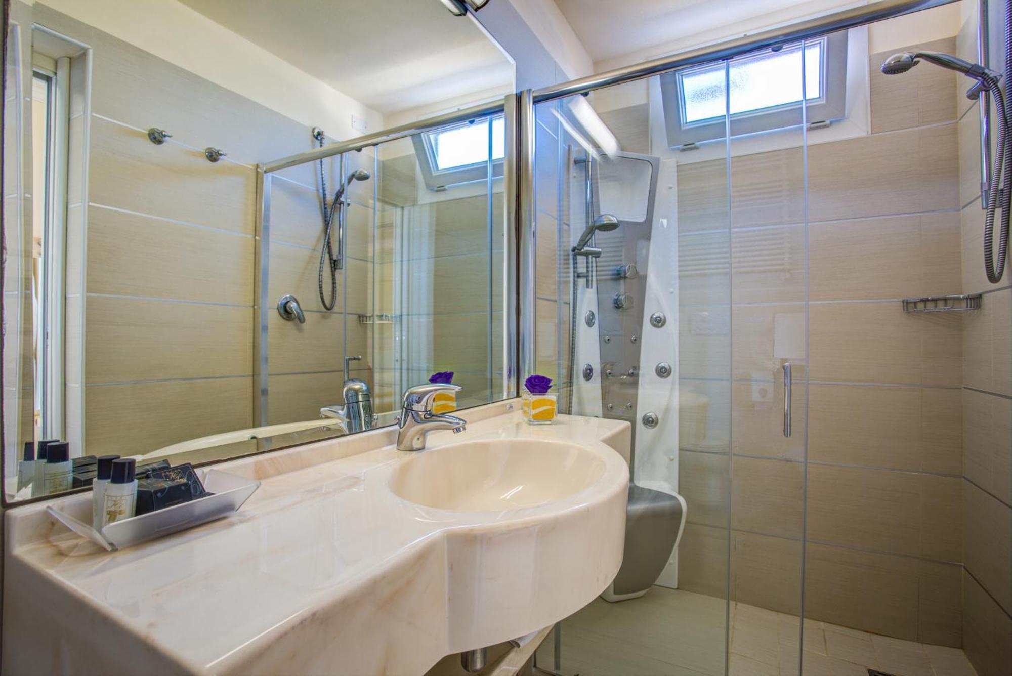Hotel Caesar Paladium Rimini Kamer foto