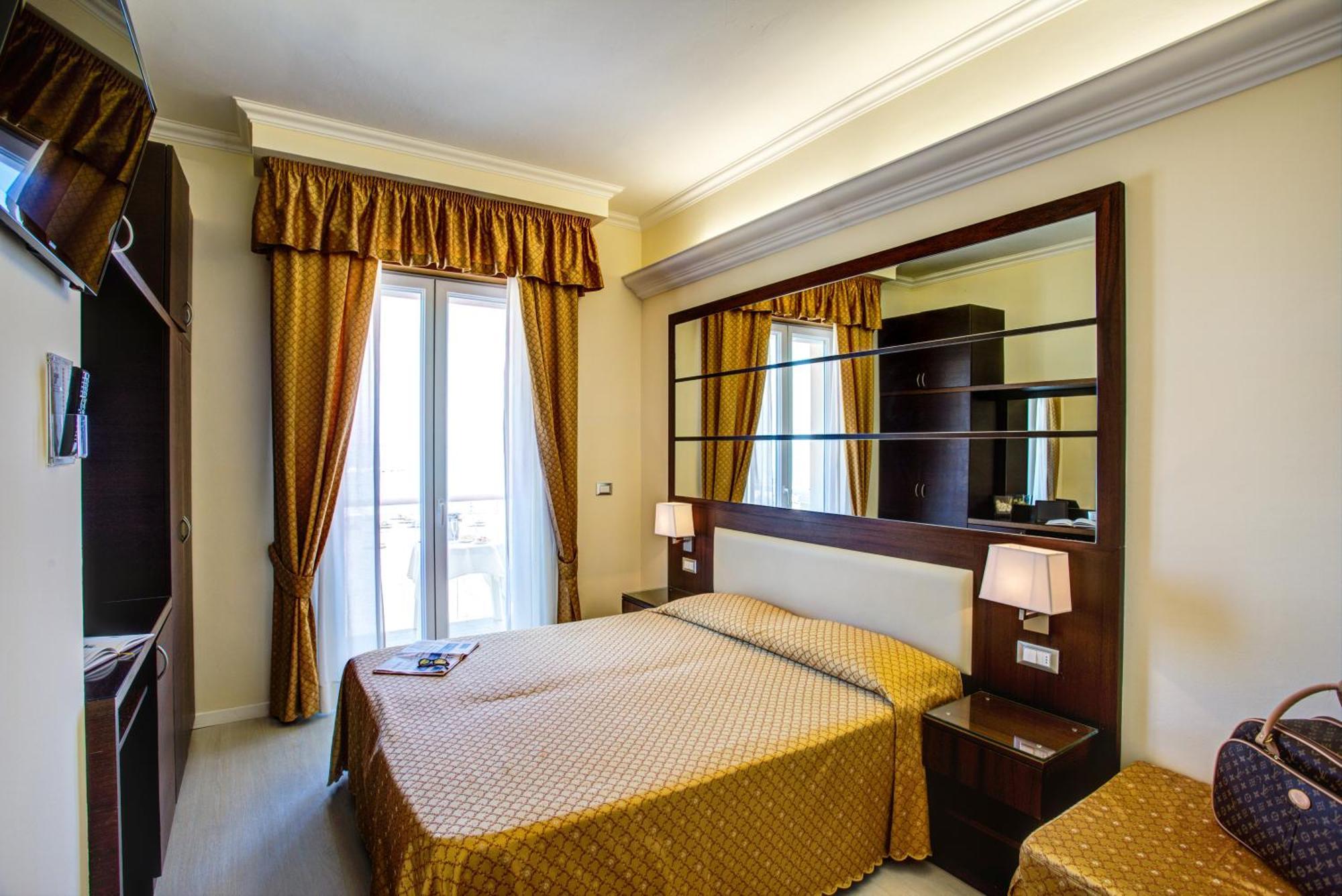 Hotel Caesar Paladium Rimini Kamer foto