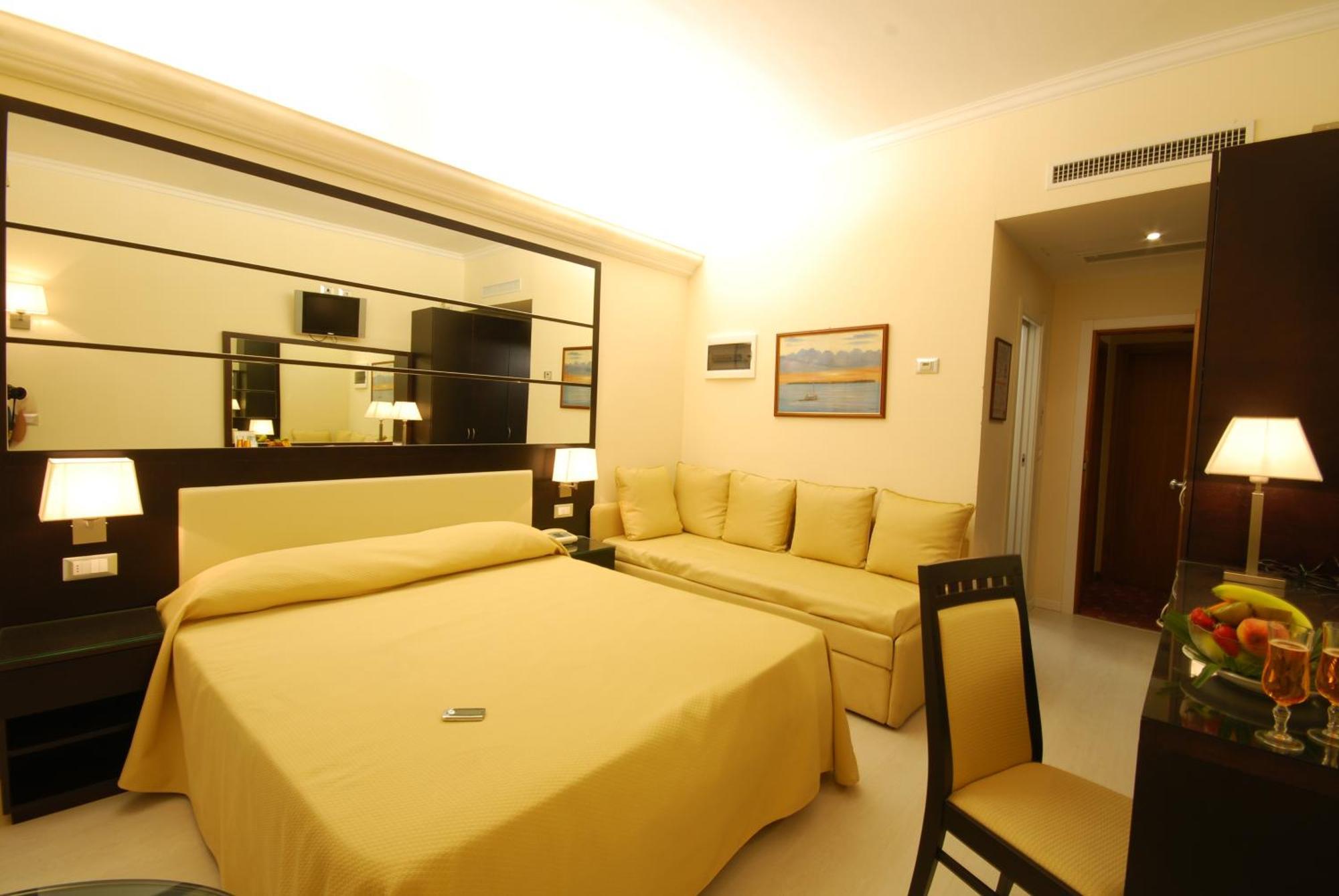 Hotel Caesar Paladium Rimini Kamer foto